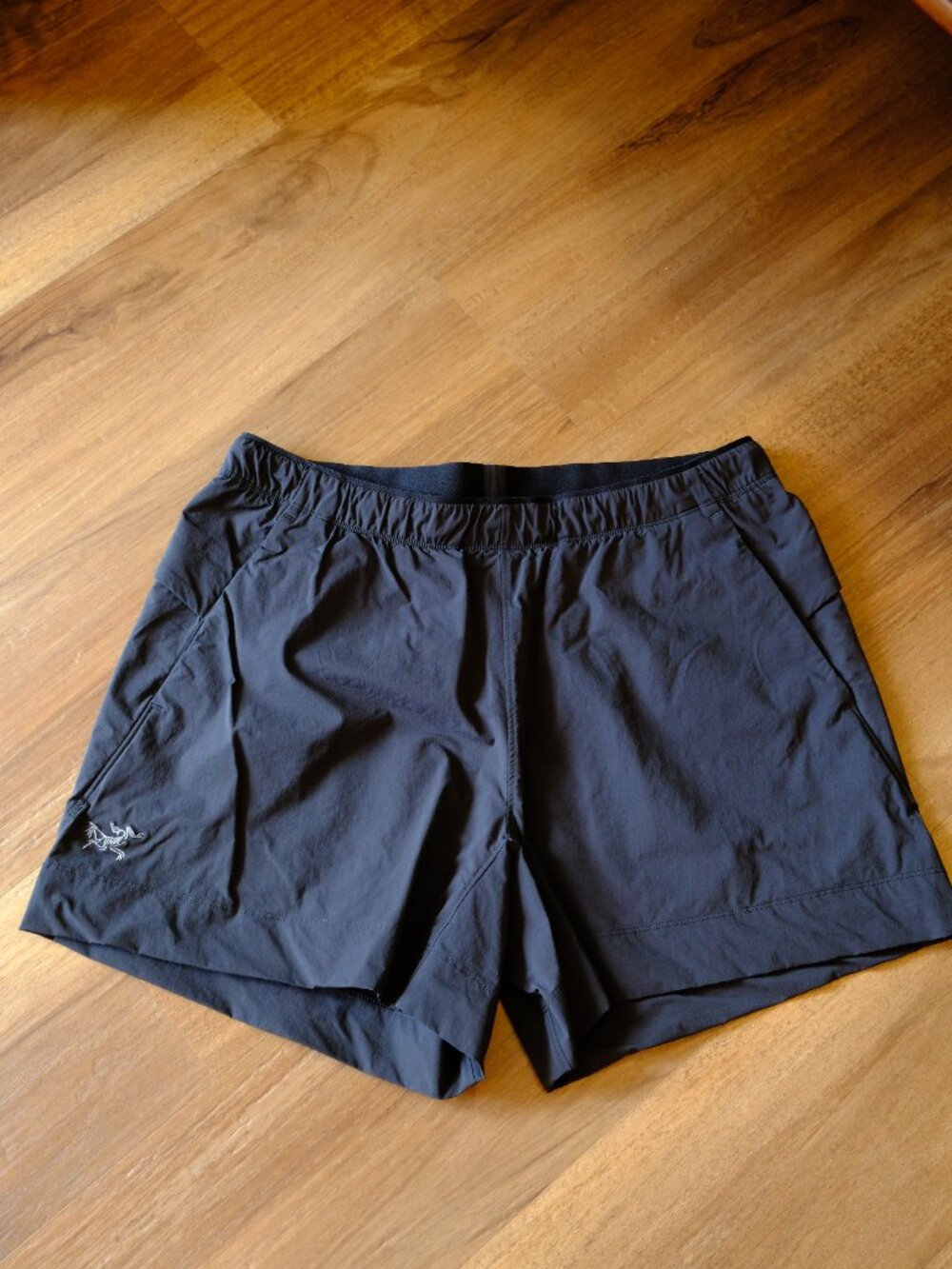 Arcteryx Womens Shorts Sinsola 5" Size 8